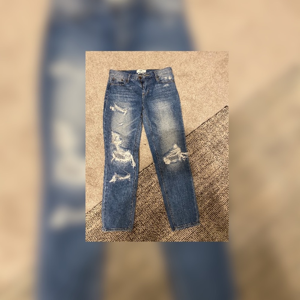 Pistola Jeans. Size 25 but are a boyfriend fit.